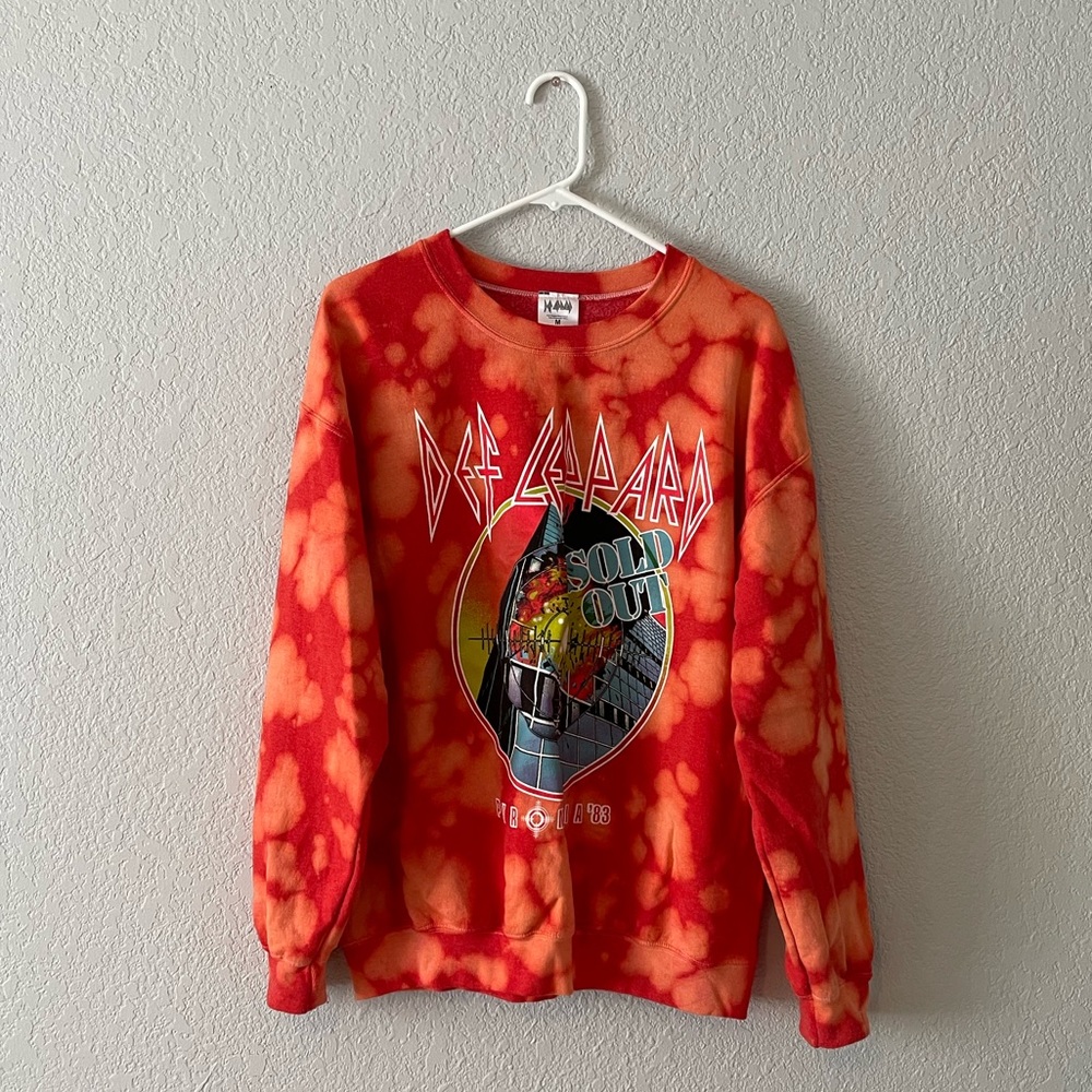 DEF LEPPARD CREW NECK SWEATSHIRT